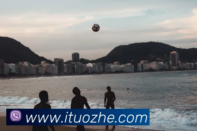 姚明入选NBA前200榜单争议升温 业内继续讨论历史地位